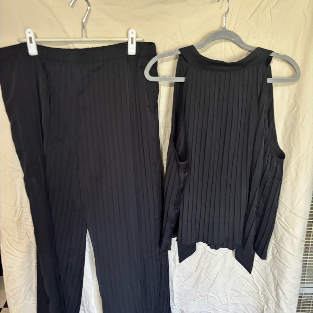 Elegant Black Pleated Women's Jumpsuit